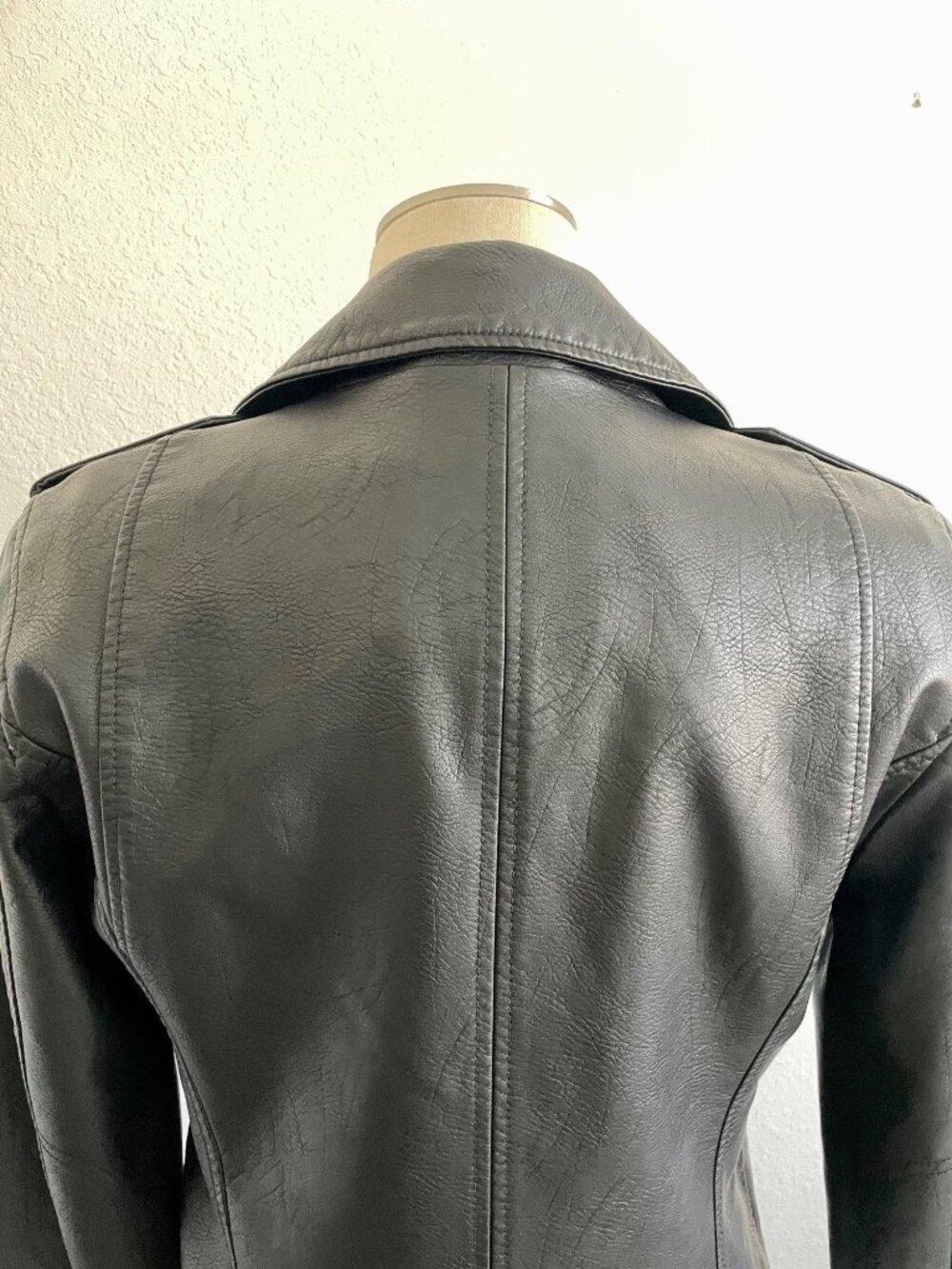 Levi’s Black Faux Leather Moto Jacket Black Size Medium - Picture 9 of 15